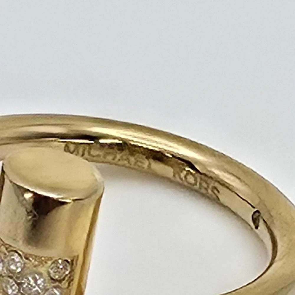 MICHAEL KORS Open Cuff Ring Pave Crystals Barrel Shape Gold Tone Size 7 Signed - Picture 6 of 11